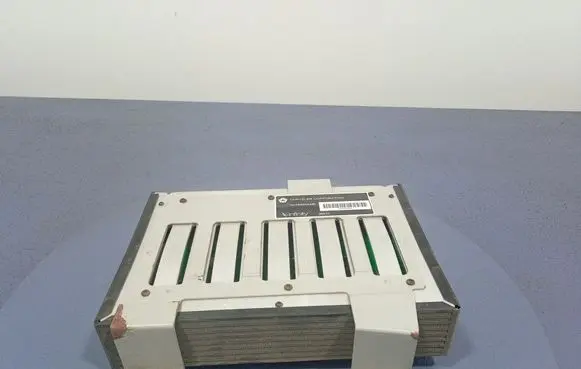 Chrysler 300M Aerial antenna amplifier 04760902AB