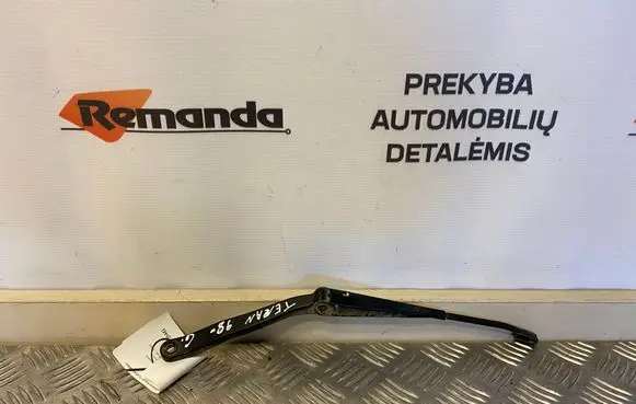 Nissan Terrano Rear wiper blade arm