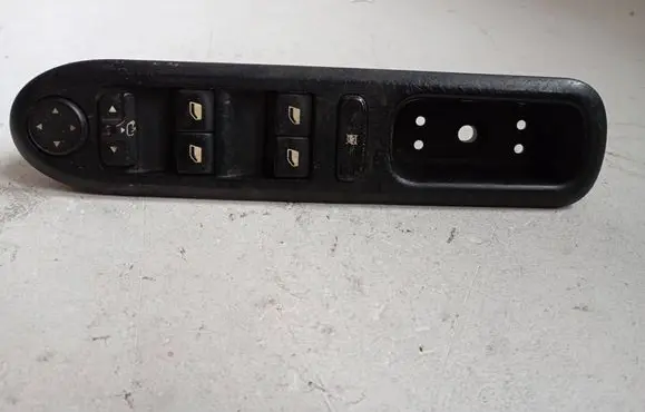Peugeot 407 Electric window control switch 96468704XT