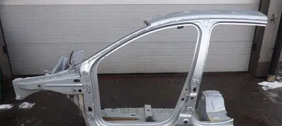 Dacia Sandero II Front quarter panel 