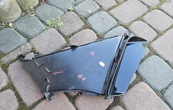 Opel Mokka B Front bumper lip 9835281480 9835281680