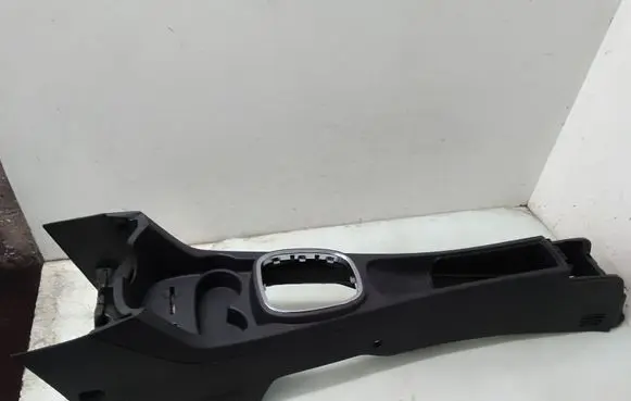 Opel Corsa D Center console 13184076