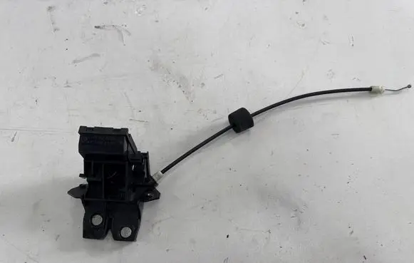 Mercedes-Benz CLK A209 C209 Loading door lock A1717500085 A1717500185