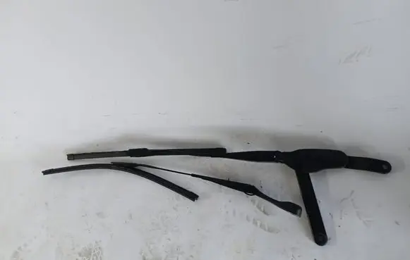 Mercedes-Benz C W206 Front wiper blade arm A206