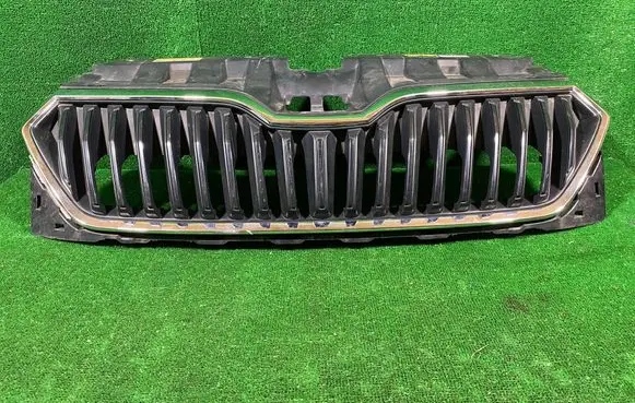 Skoda Fabia Mk3 (NJ) Front grill 6V0853653C