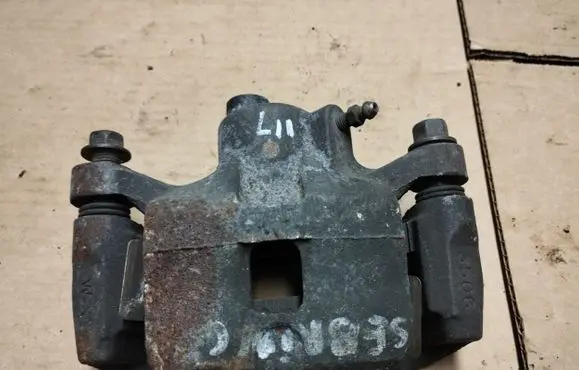 Chrysler Sebring (ST-22 - JR) Rear brake caliper