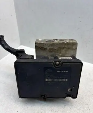 Volvo V70 ABS Pump 30643982 5WK84034 10092504053