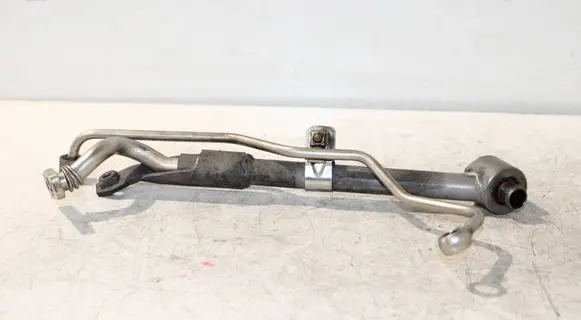 Volkswagen PASSAT CC Turbo turbocharger oiling pipe/hose 03L145535A 03L145735