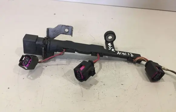 Audi A3 S3 8P Fuel injector wires 06F971824