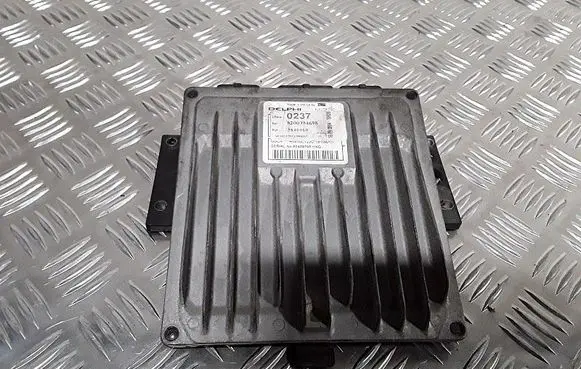 Renault Kangoo I Engine control unit/module 8200394698