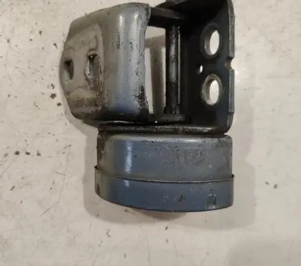 Front door lower hinge