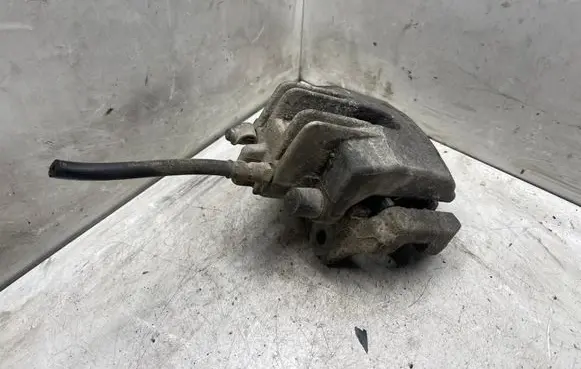BMW 5 E60 E61 Rear brake caliper 4240