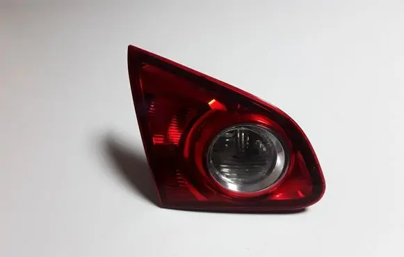 Nissan Qashqai+2 Tailgate rear/tail lights 89071063