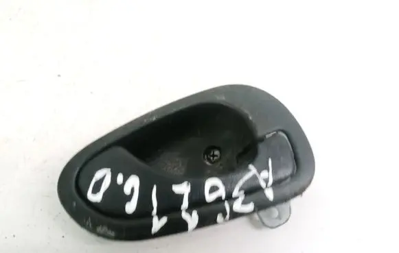Mitsubishi Carisma Rear door interior handle
