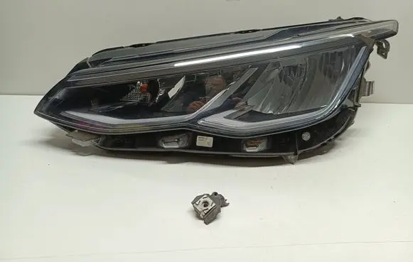 Volkswagen Golf VIII Headlight/headlamp 5H1941005