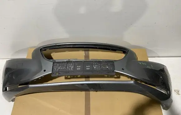 Volvo V40 Front bumper 31283732 31425399