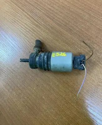 Mercedes-Benz E W210 Windscreen/windshield washer pump 0115450128 E526
