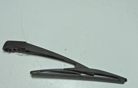Suzuki SX4 Rear wiper blade arm 