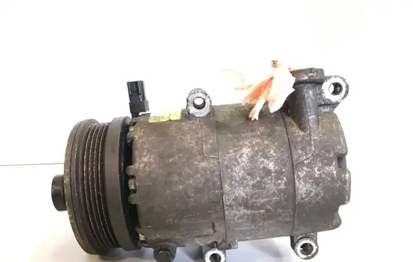 Ford Focus Air conditioning (A/C) compressor (pump) 3M5H19D629PH