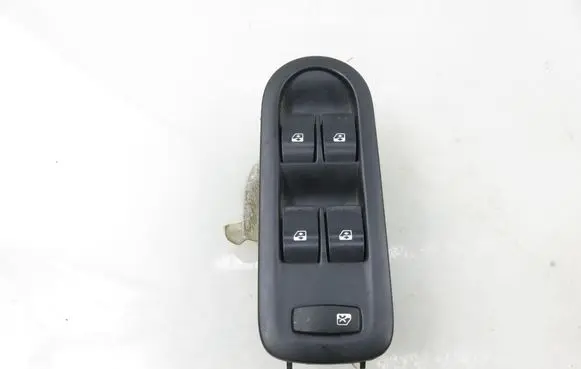 Renault Scenic II - Grand scenic II Electric window control switch 156018070D