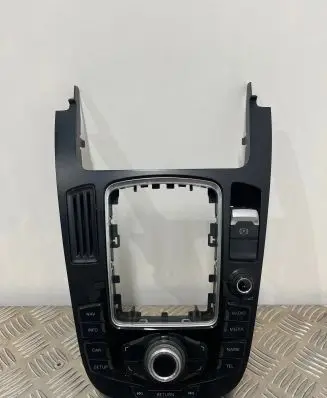 Head unit multimedia control