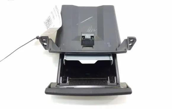 Ashtray (front)