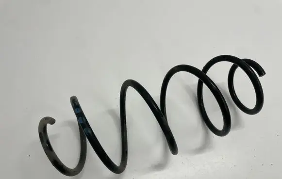 Mercedes-Benz E W212 Front coil spring