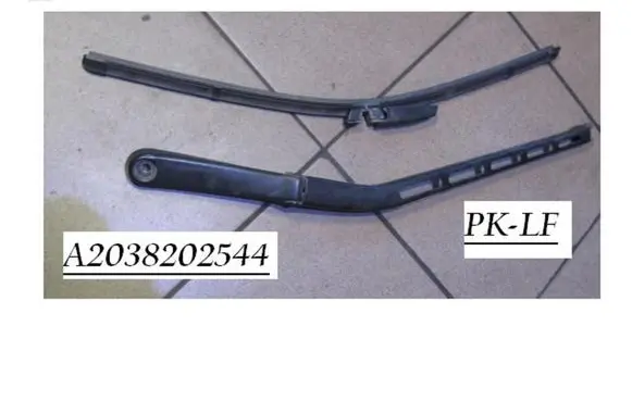 Mercedes-Benz C W203 Front wiper blade arm A2038202544