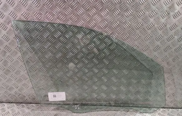 Porsche Cayenne (92A) Front door window glass four-door