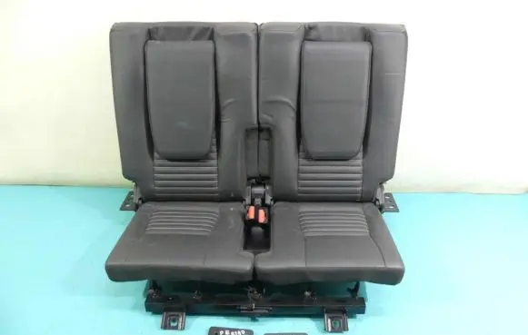 Land Rover Discovery Sport Second row seats IMPRK1309165