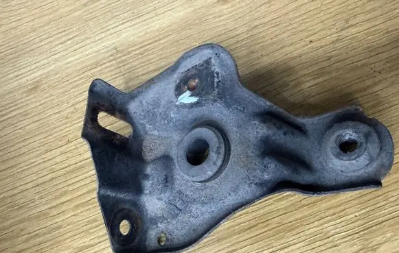 Honda Civic Radiator mount bracket