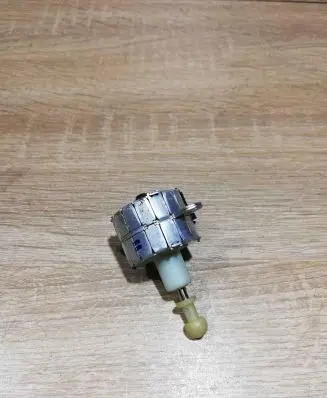 Audi A6 S6 C5 4B Headlight level adjustment motor 1307220039
