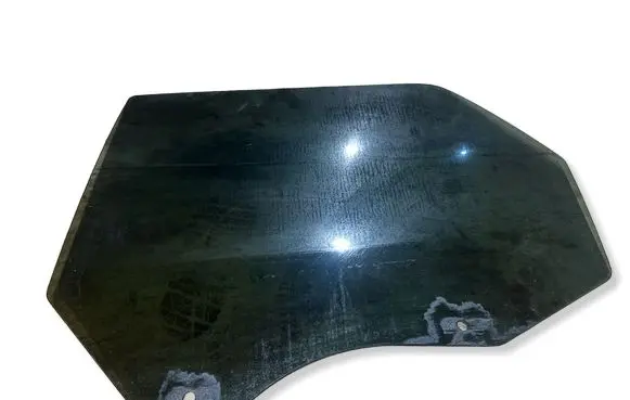 Dodge Durango III Rear door window glass 