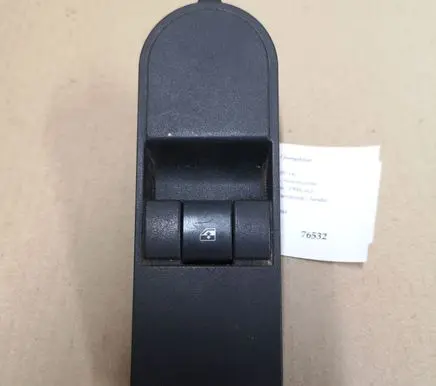 Opel Zafira B Electric window control switch 13228709