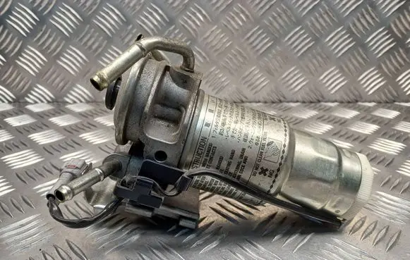 Toyota Yaris Mechanical fuel pump 233000N062