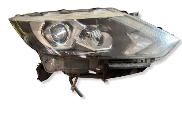 Nissan Qashqai Headlight/headlamp 10018016 13900R