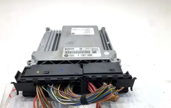 Audi A5 8T 8F Engine control unit/module ECU 7797496