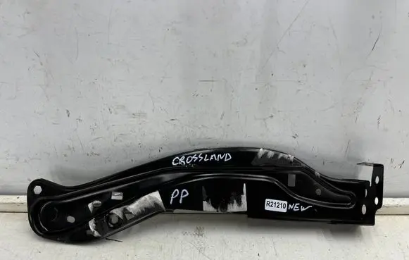 Opel Crossland X Radiator mount bracket 39054943