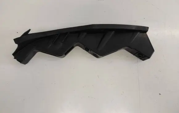 Volkswagen PASSAT B6 Front bumper mounting bracket 3C0807889