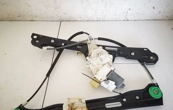 BMW 3 E46 Sliding door window regulator with motor 7067769S 7138466E