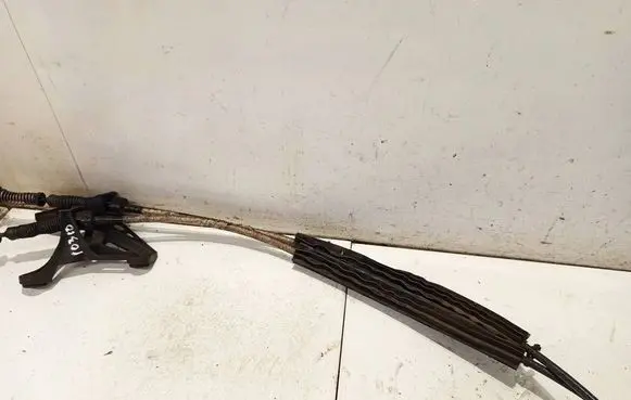 Gear shift cable linkage