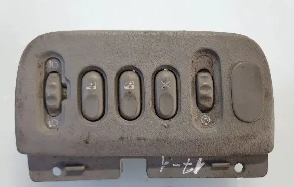 Renault Scenic I Electric window control switch 7700432429