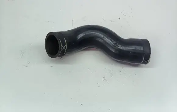Intercooler hose/pipe
