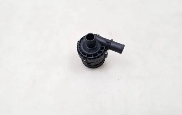 Nissan Qashqai Electric auxiliary coolant/water pump