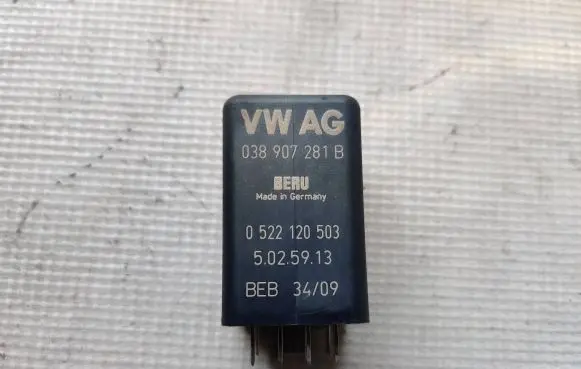 Volkswagen Transporter - Caravelle T5 Glow plug pre-heat relay 038907281B 5025913 0522120503