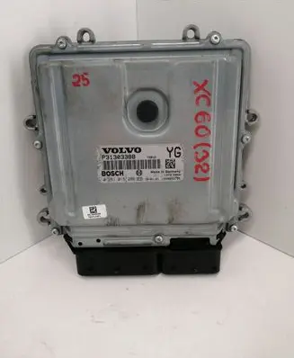 Volvo XC60 Engine control unit/module 31303388 0281015286