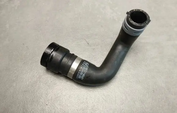 Audi A6 S6 C7 4G Engine coolant pipe/hose 4G0819342C