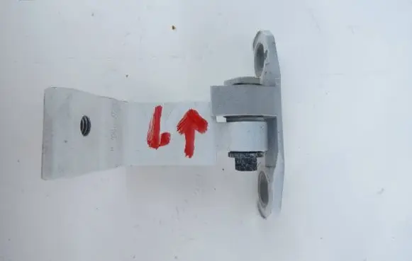 Volvo V60 Rear door upper hinge 31299544