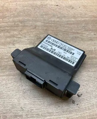 Volkswagen PASSAT B7 Gateway control module 7N0907530AH 5WK50029 SJ8
