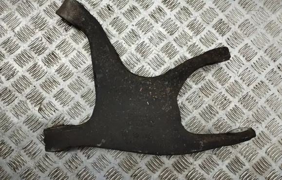 Audi A6 C7 Rear upper control arm/wishbone 8K0505311J